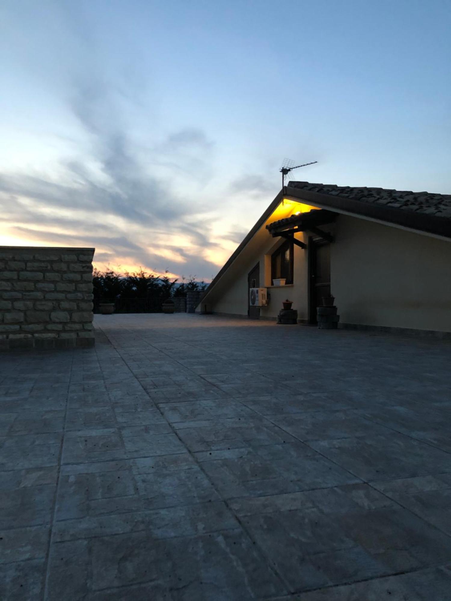 Agriturismo Serra Moneta Santo Stefano Quisquina Kültér fotó