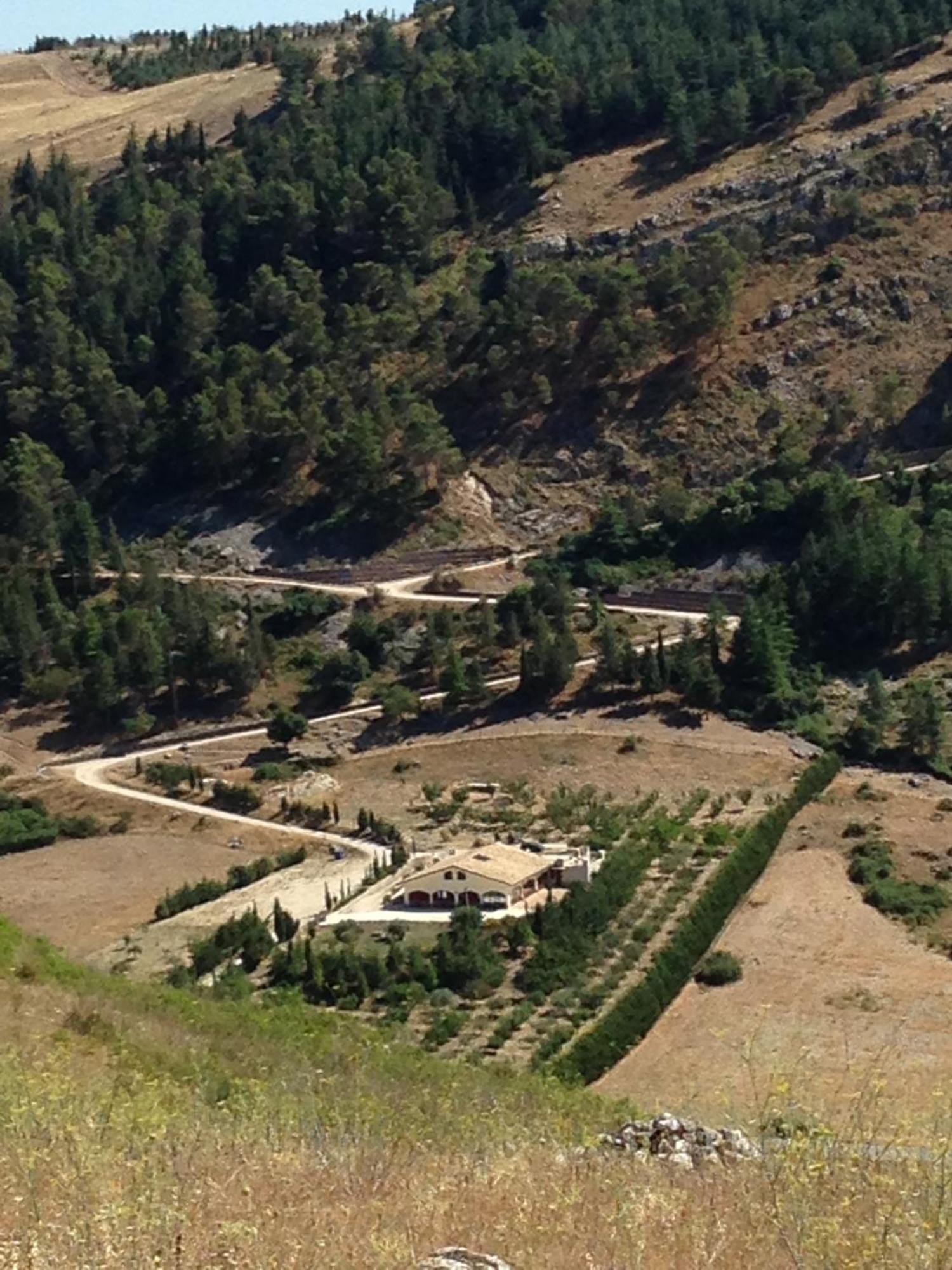 Agriturismo Serra Moneta Santo Stefano Quisquina Kültér fotó