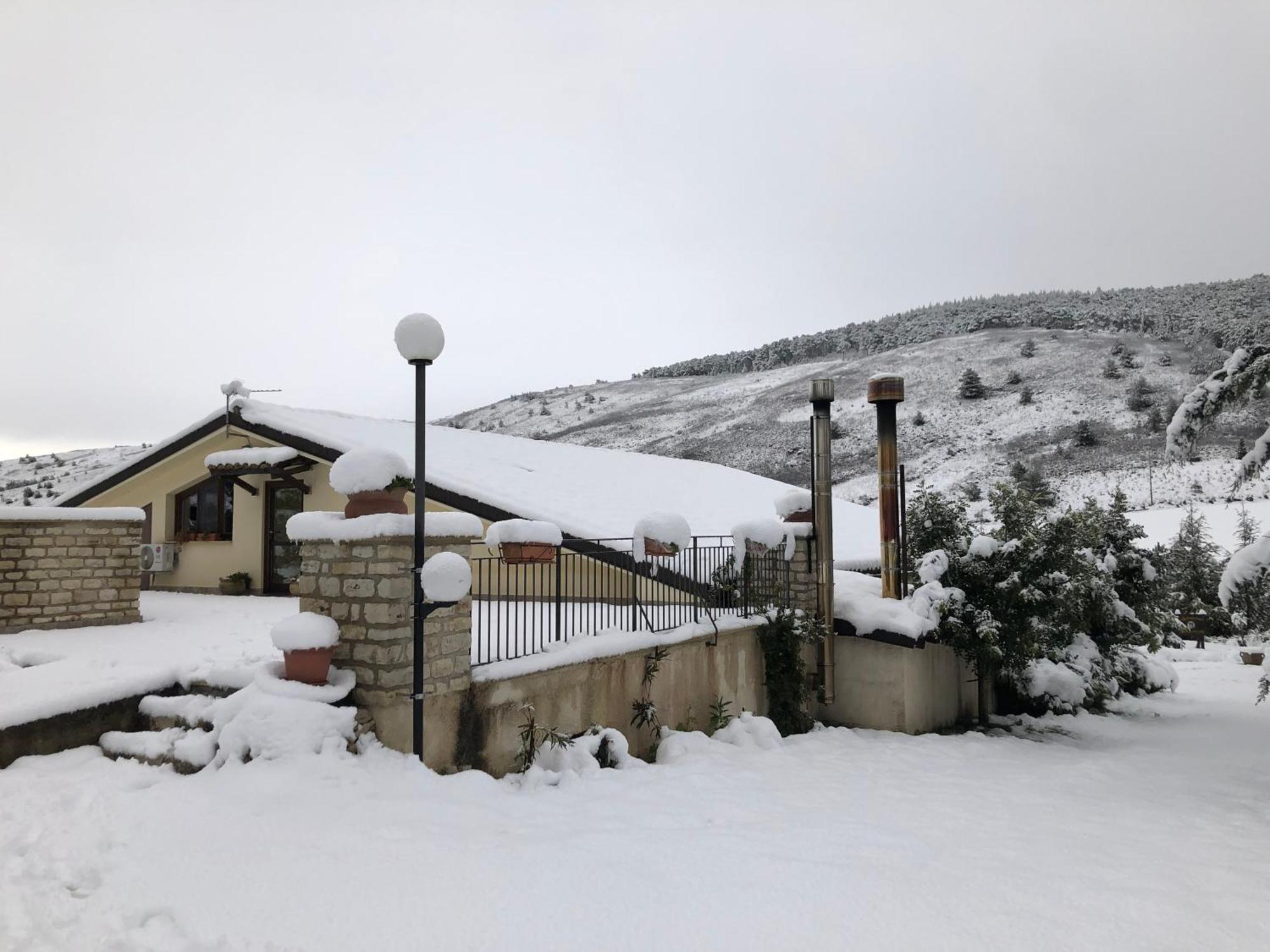 Agriturismo Serra Moneta Santo Stefano Quisquina Kültér fotó